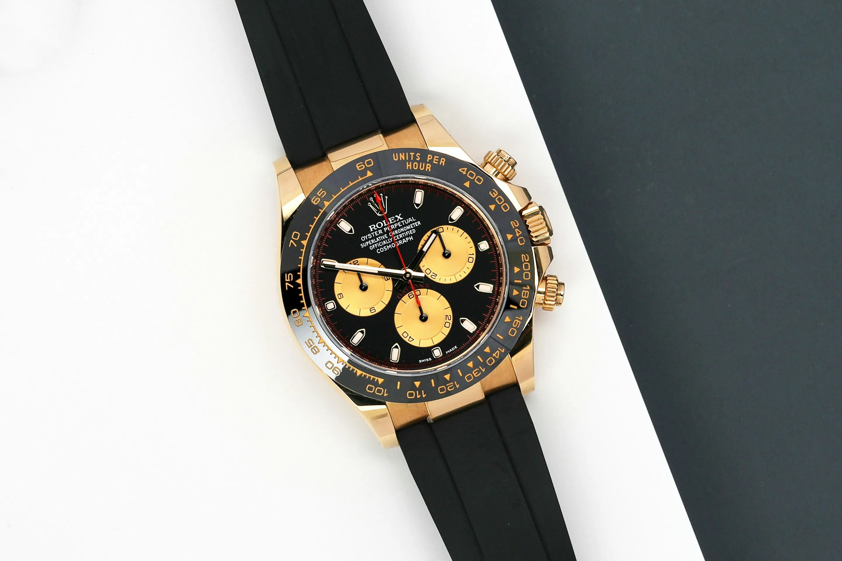 Rolex Daytona 116518LN 40mm Yellow gold Black 12