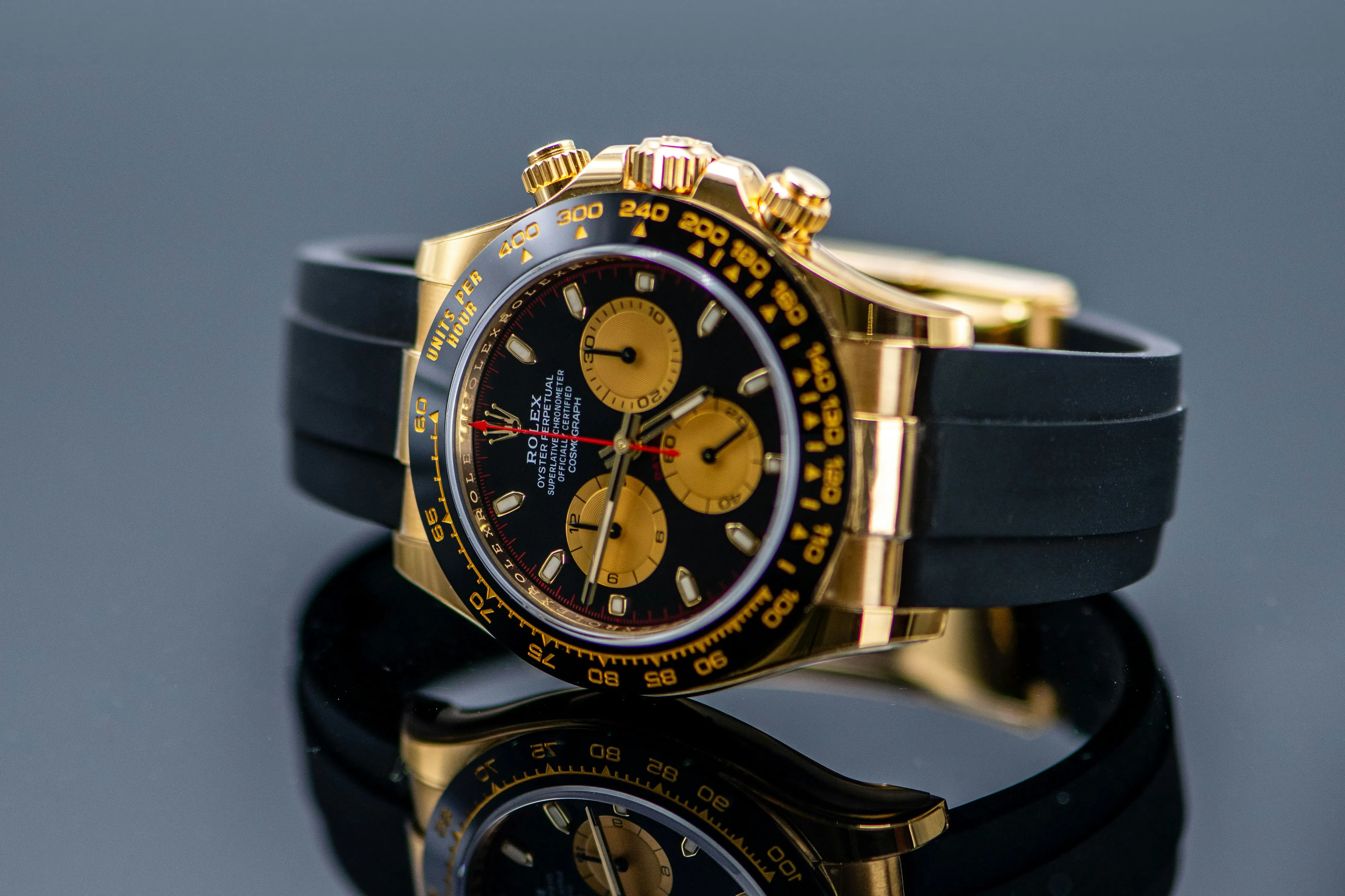 Rolex Daytona 116518LN 40mm Yellow gold Black 1