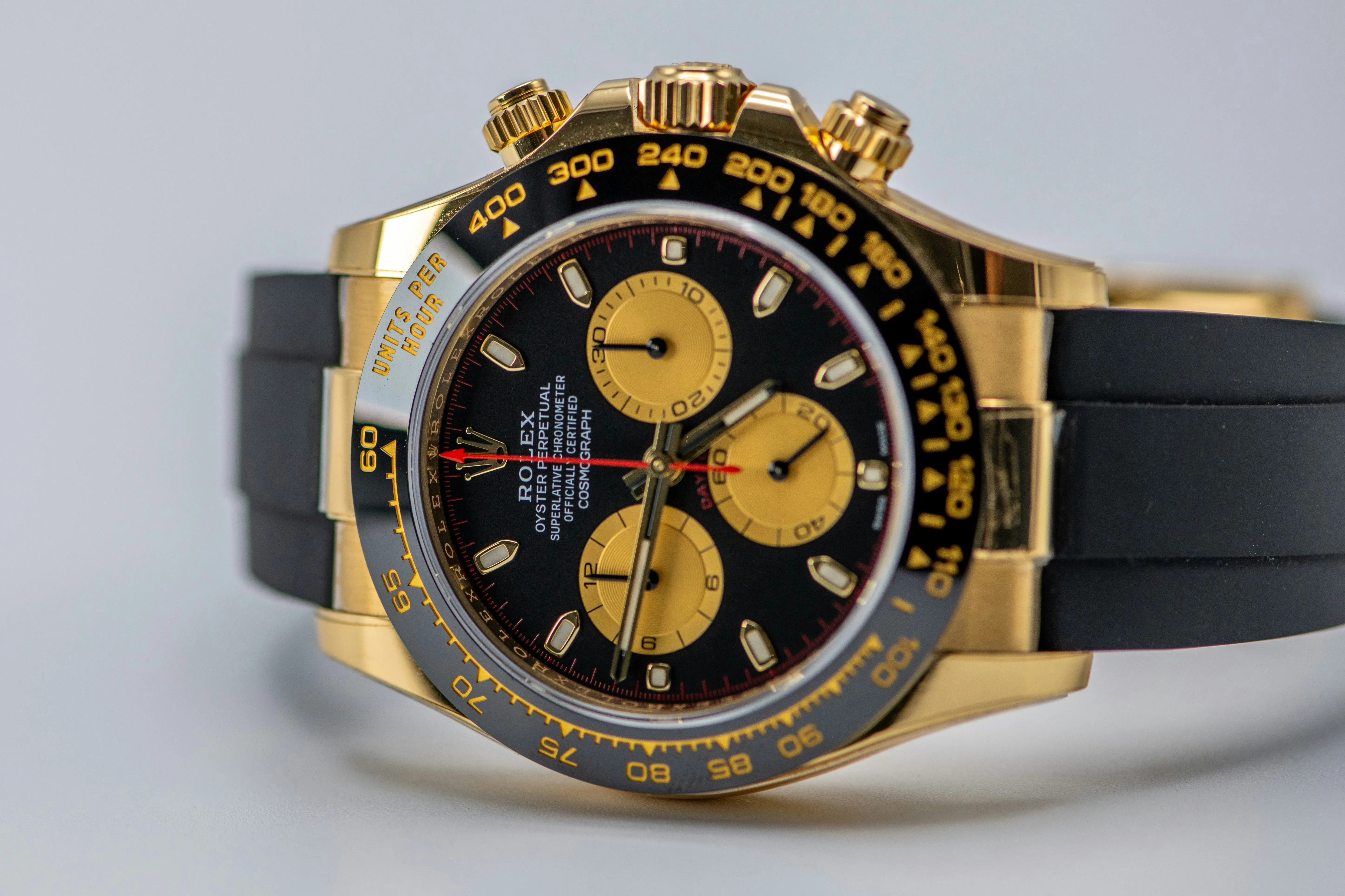 Rolex Daytona 116518LN 40mm Yellow gold Black 4