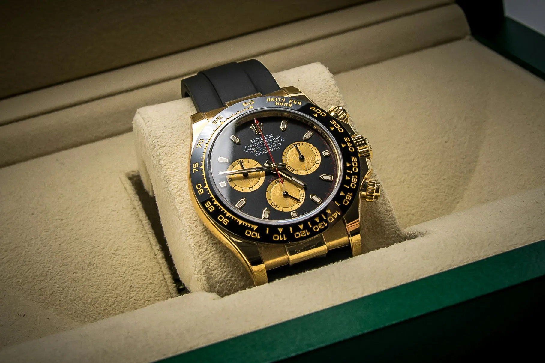 Rolex Daytona 116518LN 40mm Yellow gold Black 12