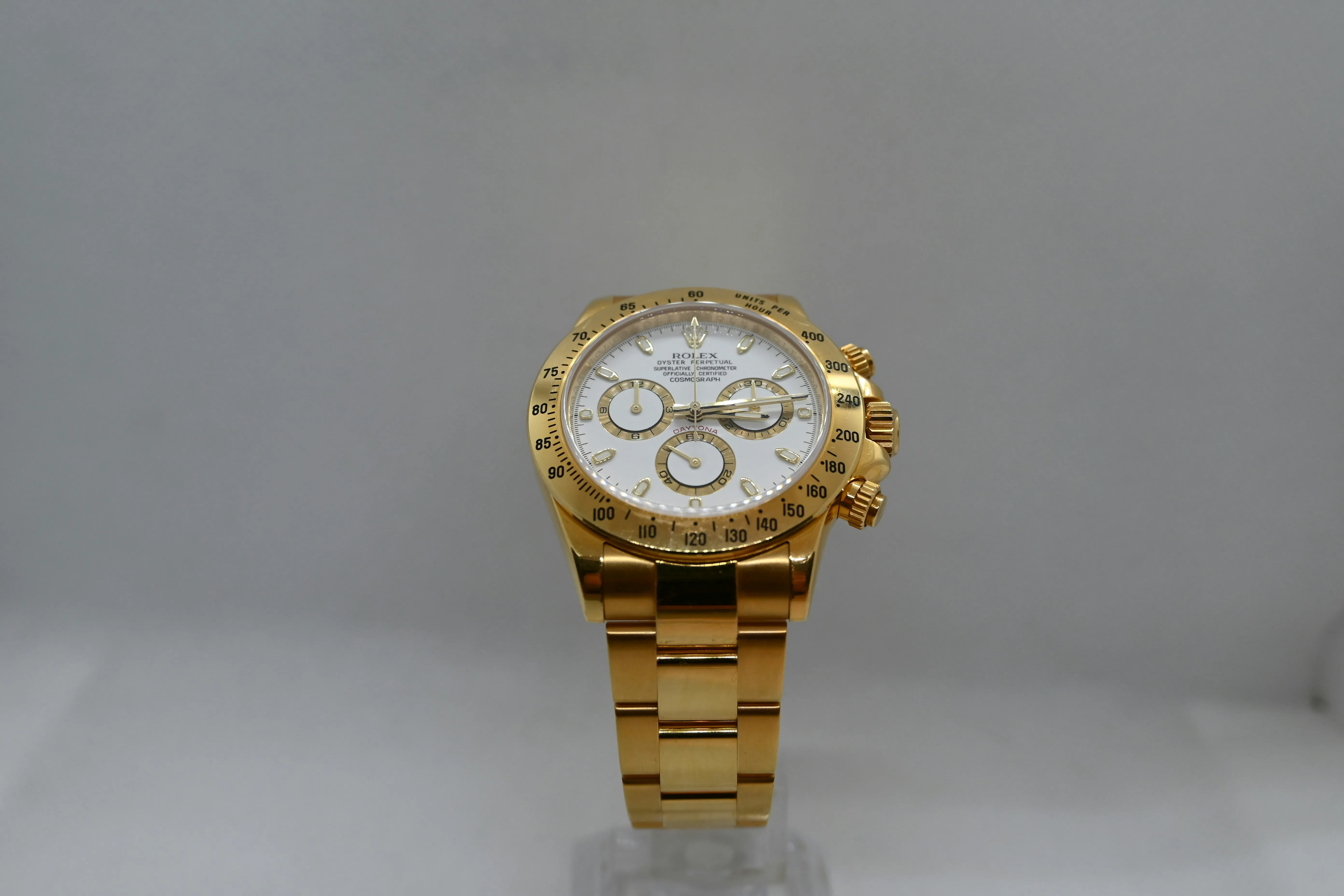 Rolex Daytona 116528 40mm Yellow gold White