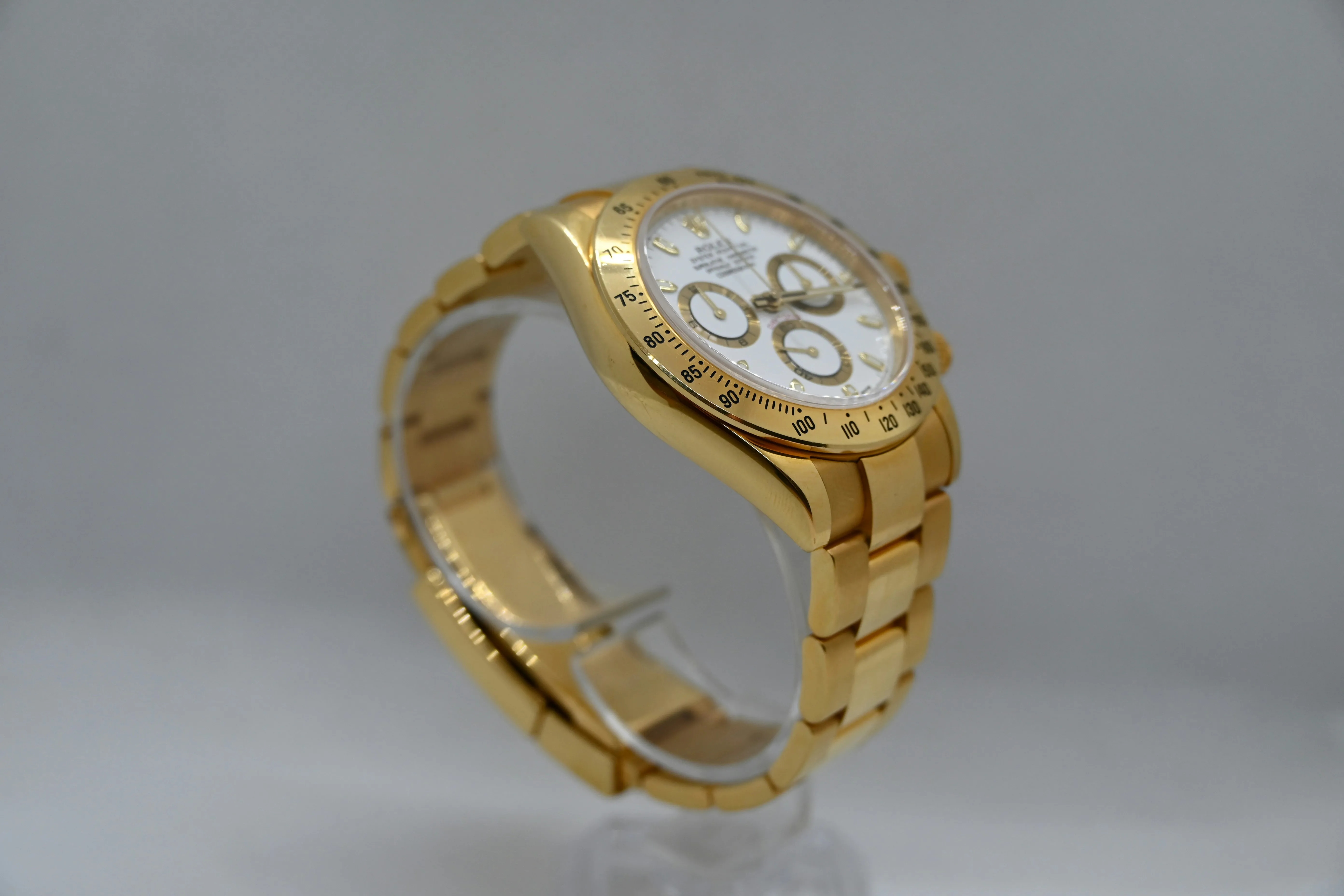 Rolex Daytona 116528 40mm Yellow gold White 2