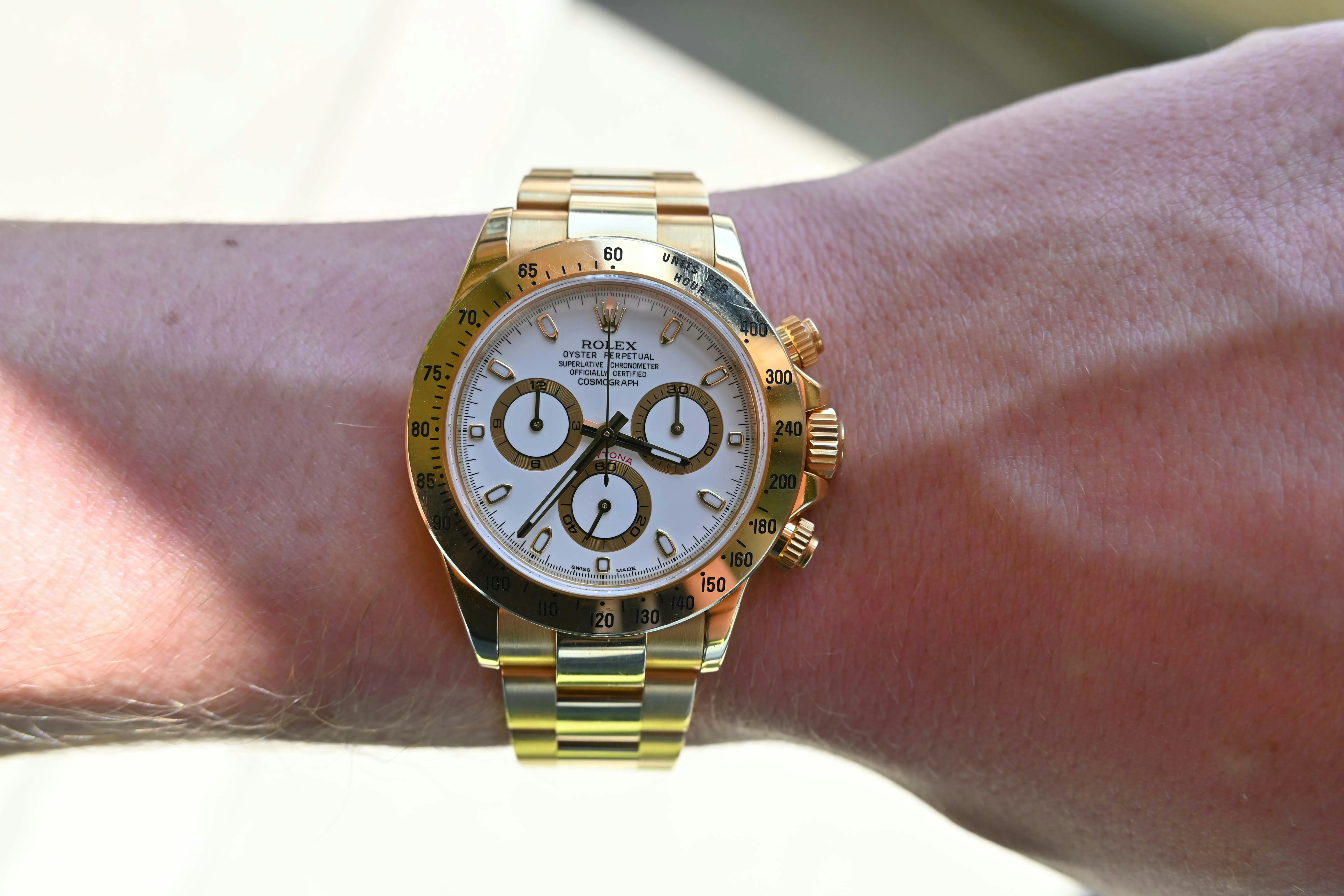 Rolex Daytona 116528 40mm Yellow gold White 17