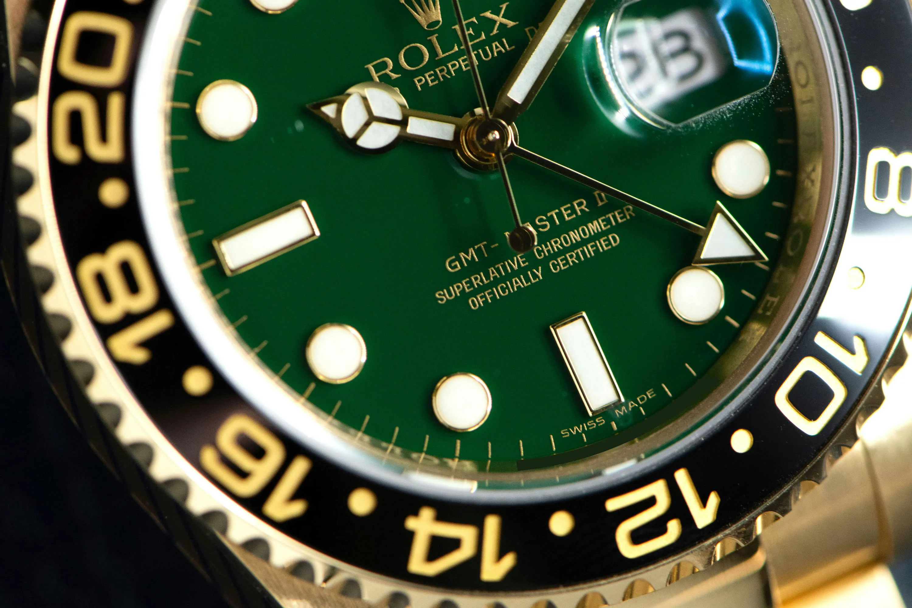 Rolex GMT-Master II 116718LN 40mm Yellow gold Green 4