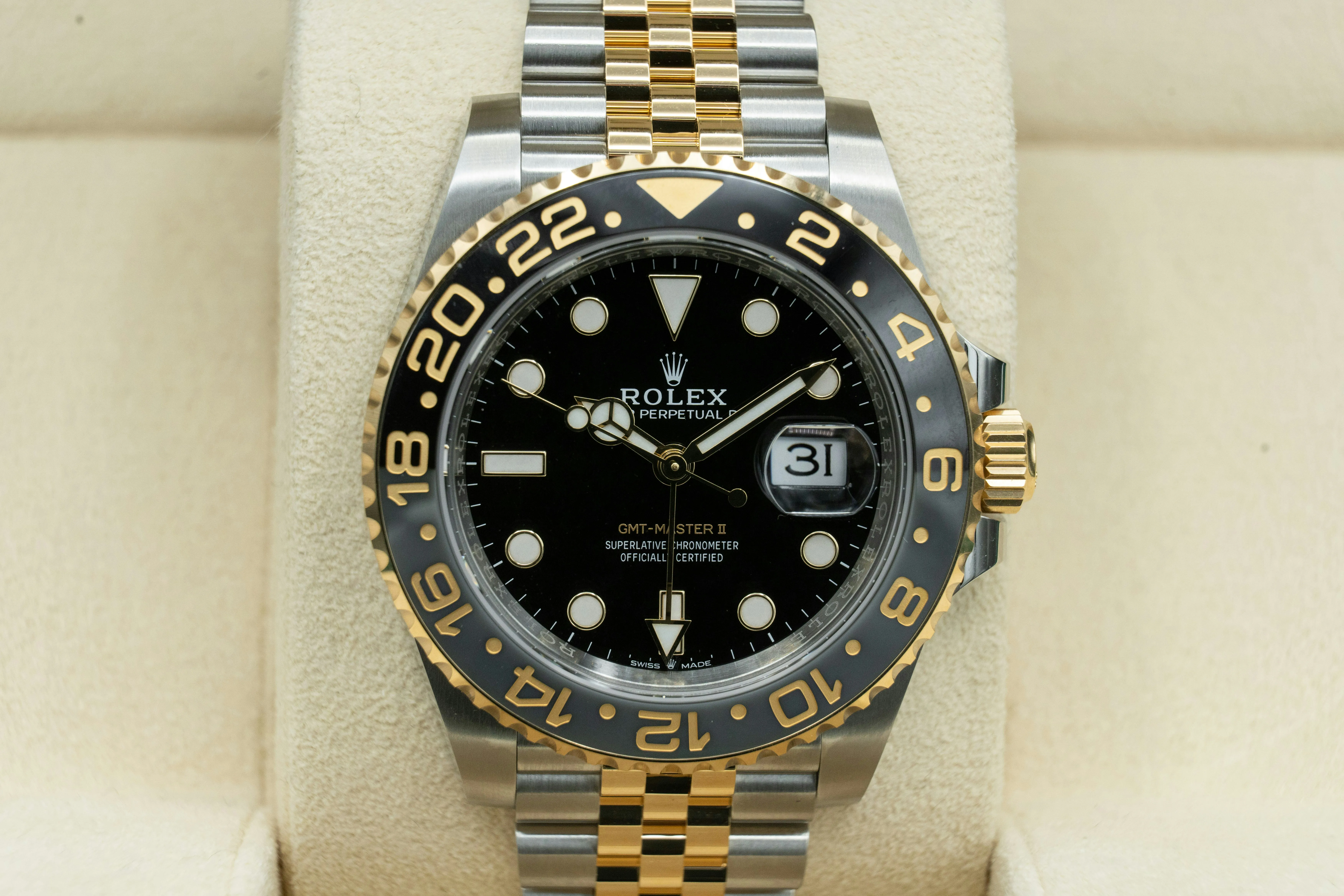 Rolex GMT-Master II 126713GRNR 40mm Yellow gold and Stainless steel Black