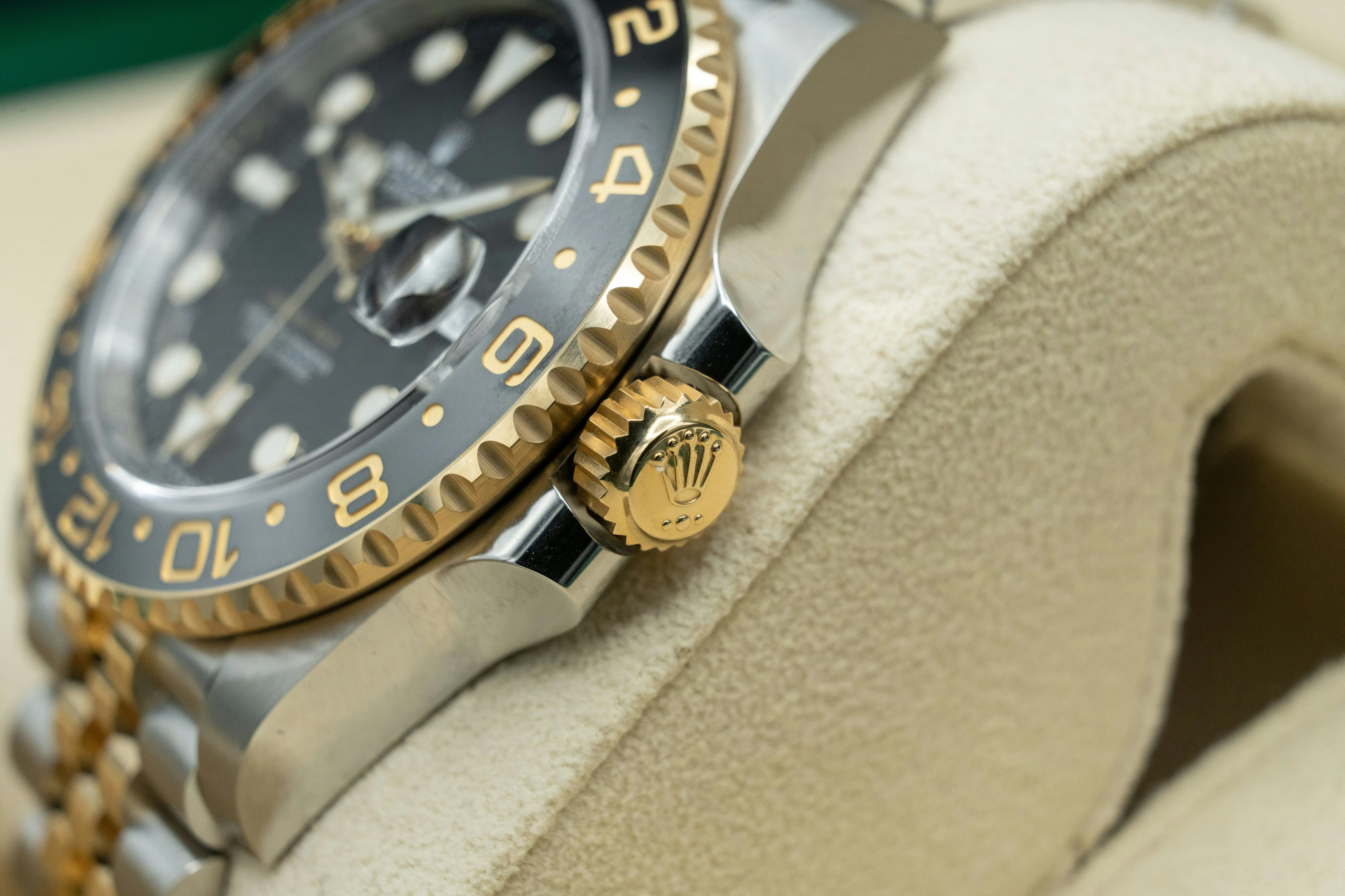 Rolex GMT-Master II 126713GRNR 40mm Yellow gold and Stainless steel Black 5