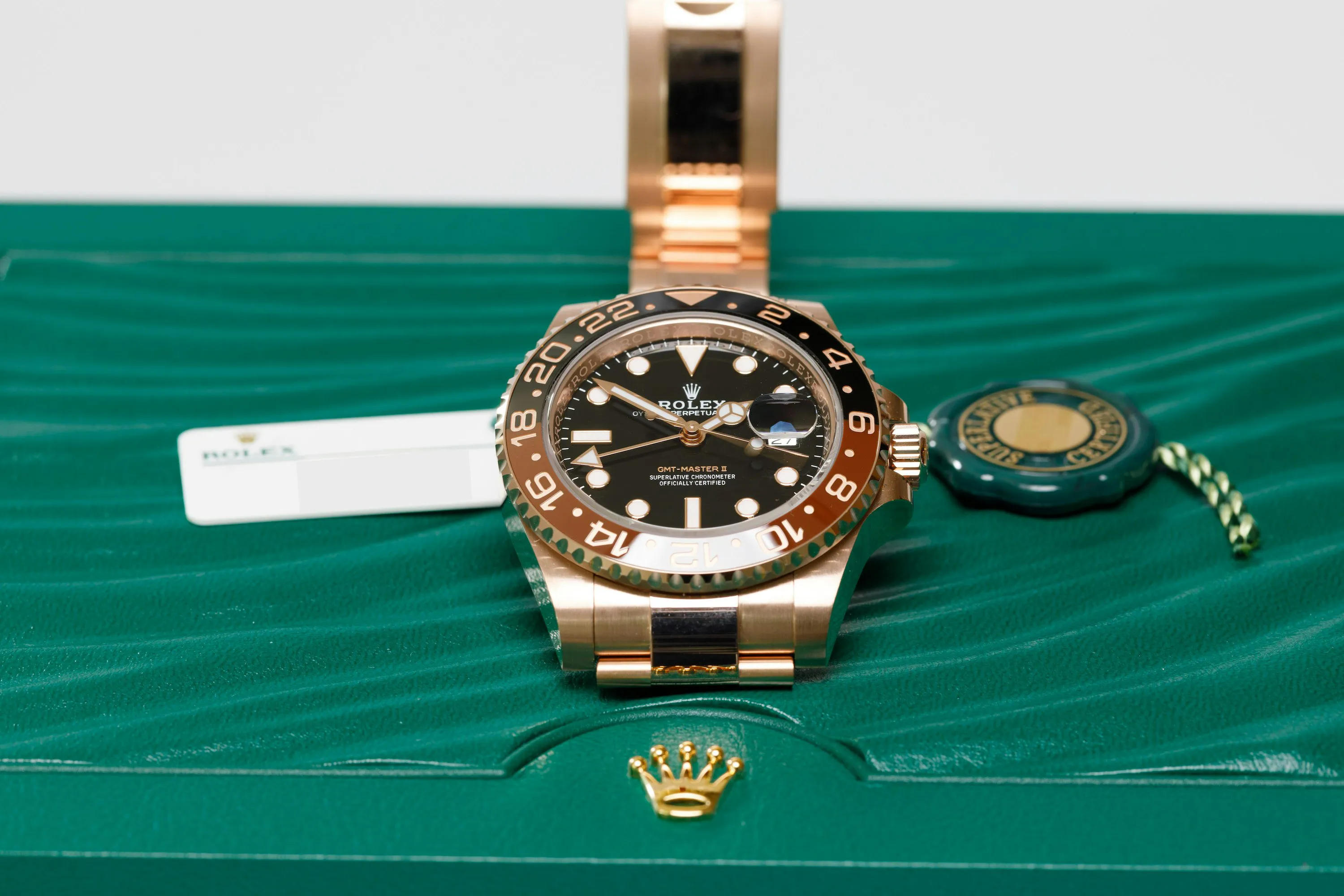 Rolex GMT-Master II 126715CHNR 40mm Rose gold Black 3