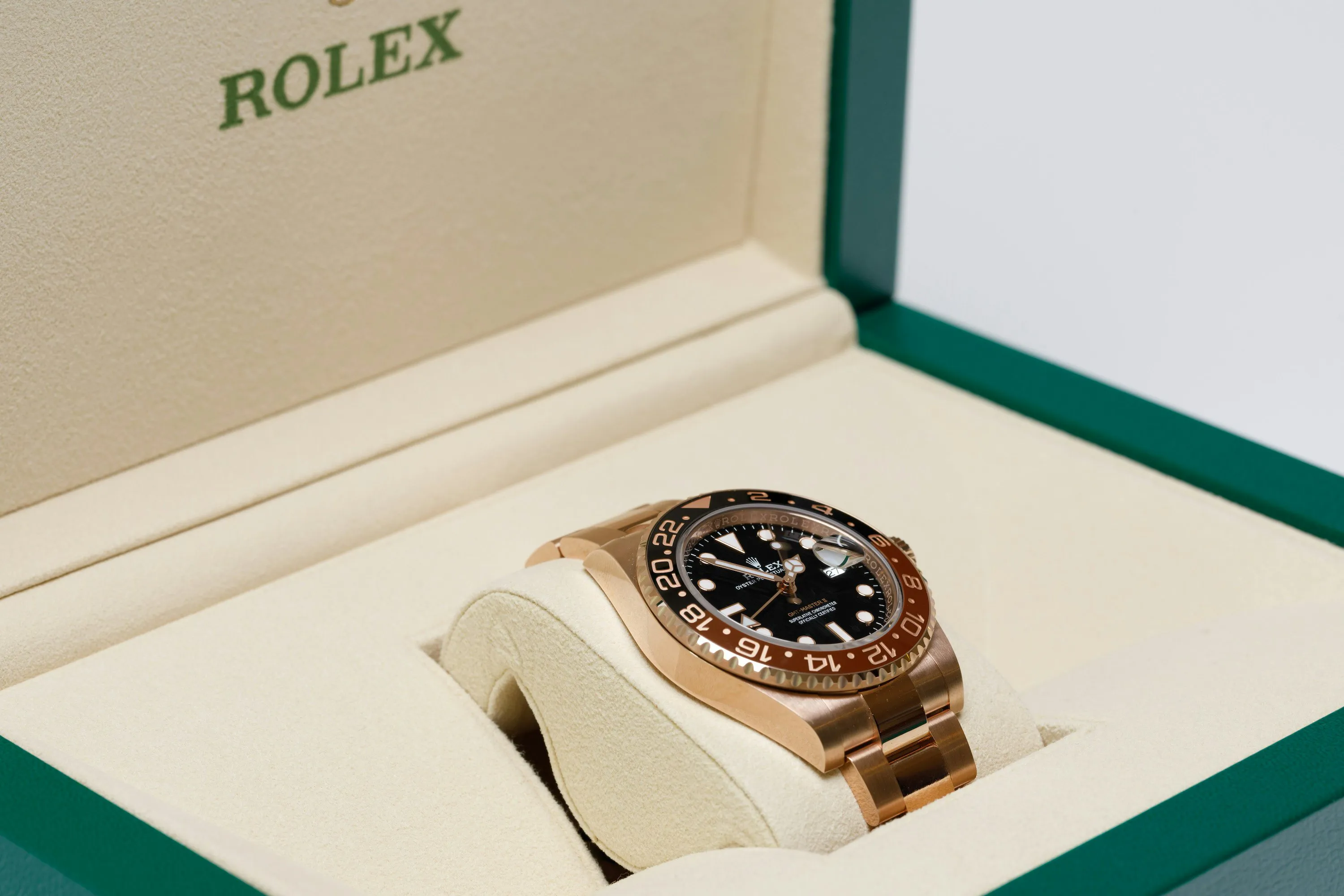 Rolex GMT-Master II 126715CHNR 40mm Rose gold Black 19