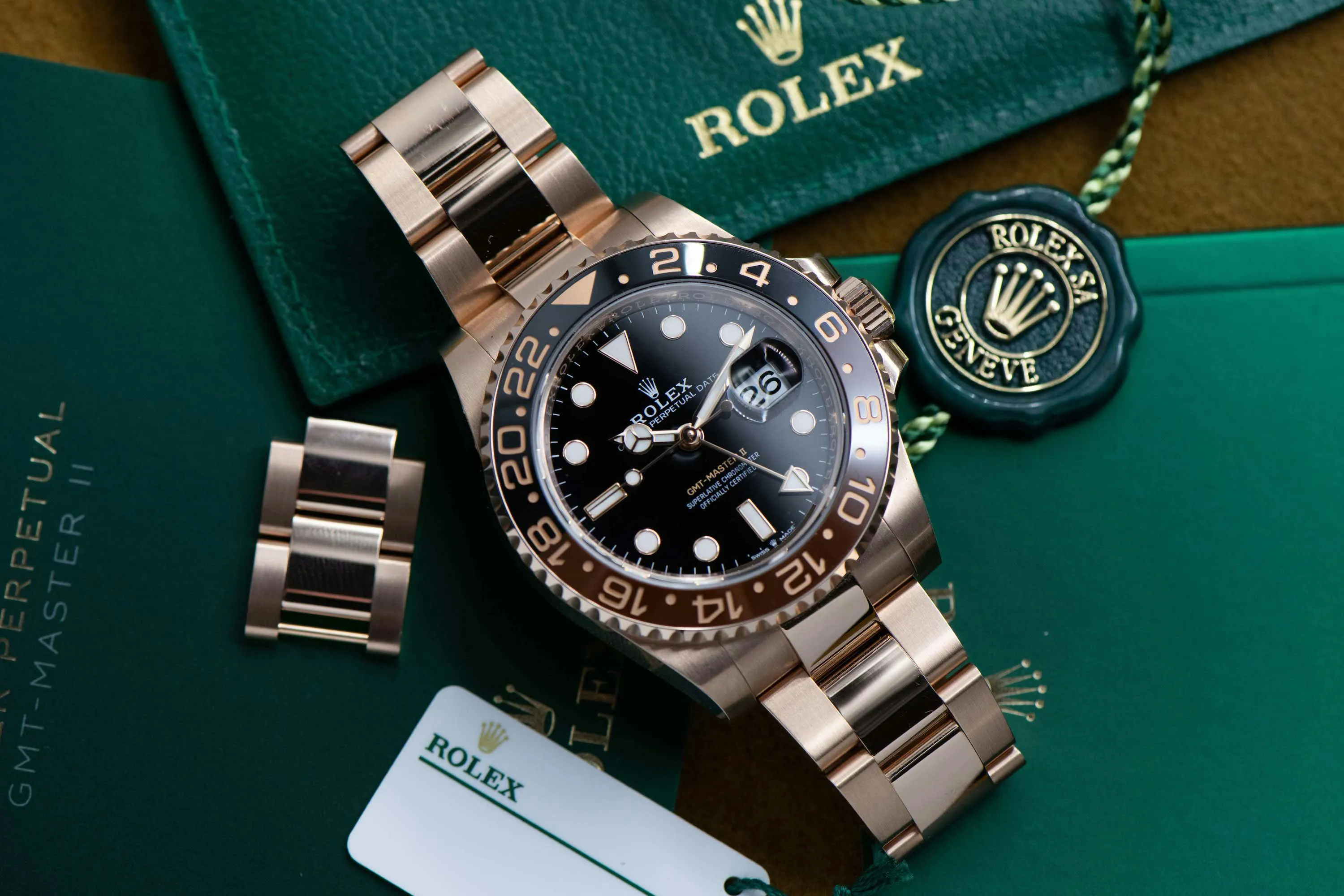 Rolex GMT-Master II 126715CHNR 40mm Rose gold Black 1