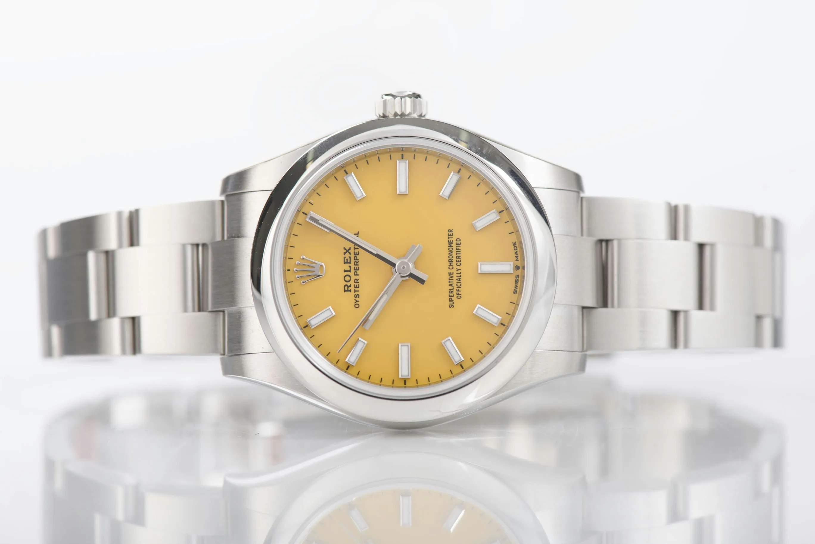 Rolex Oyster Perpetual 31 277200 31mm Stainless steel Yellow 1