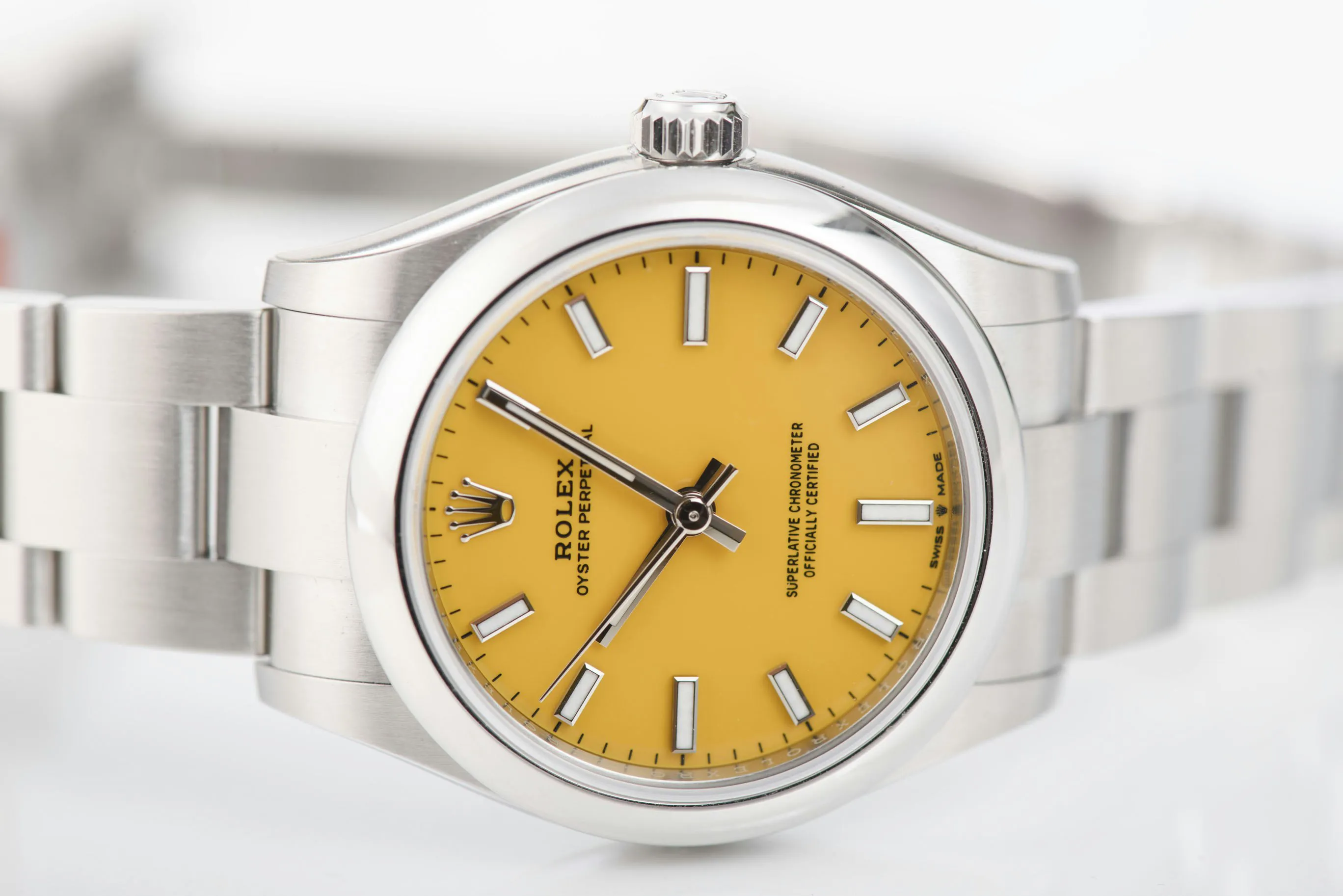 Rolex Oyster Perpetual 31 277200 31mm Stainless steel Yellow 2