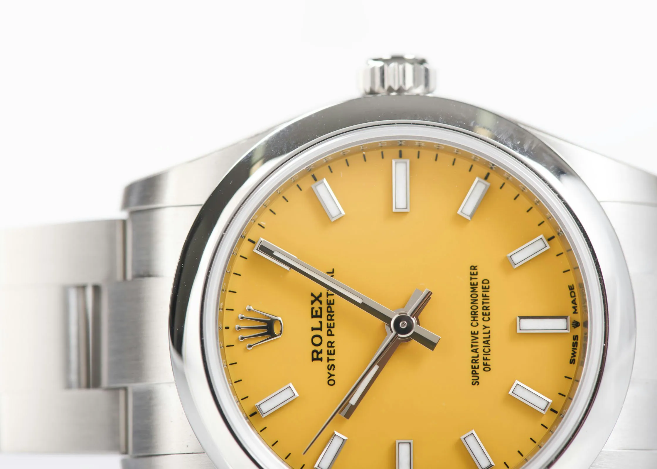 Rolex Oyster Perpetual 31 277200 31mm Stainless steel Yellow 3