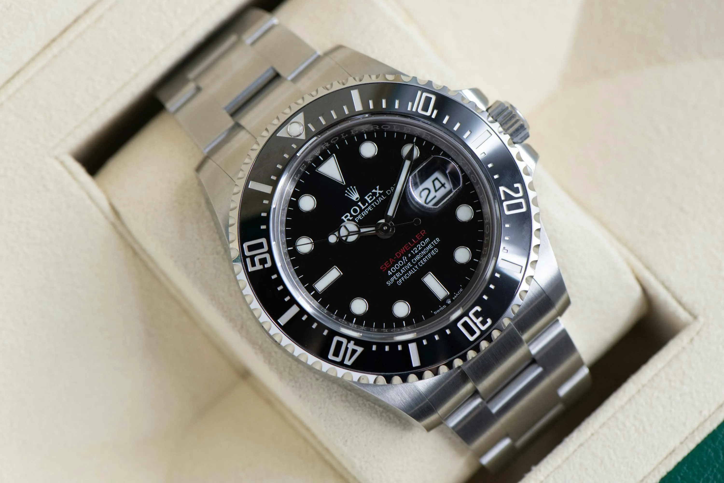 Rolex Sea-Dweller 126600 43mm Stainless steel Black 1