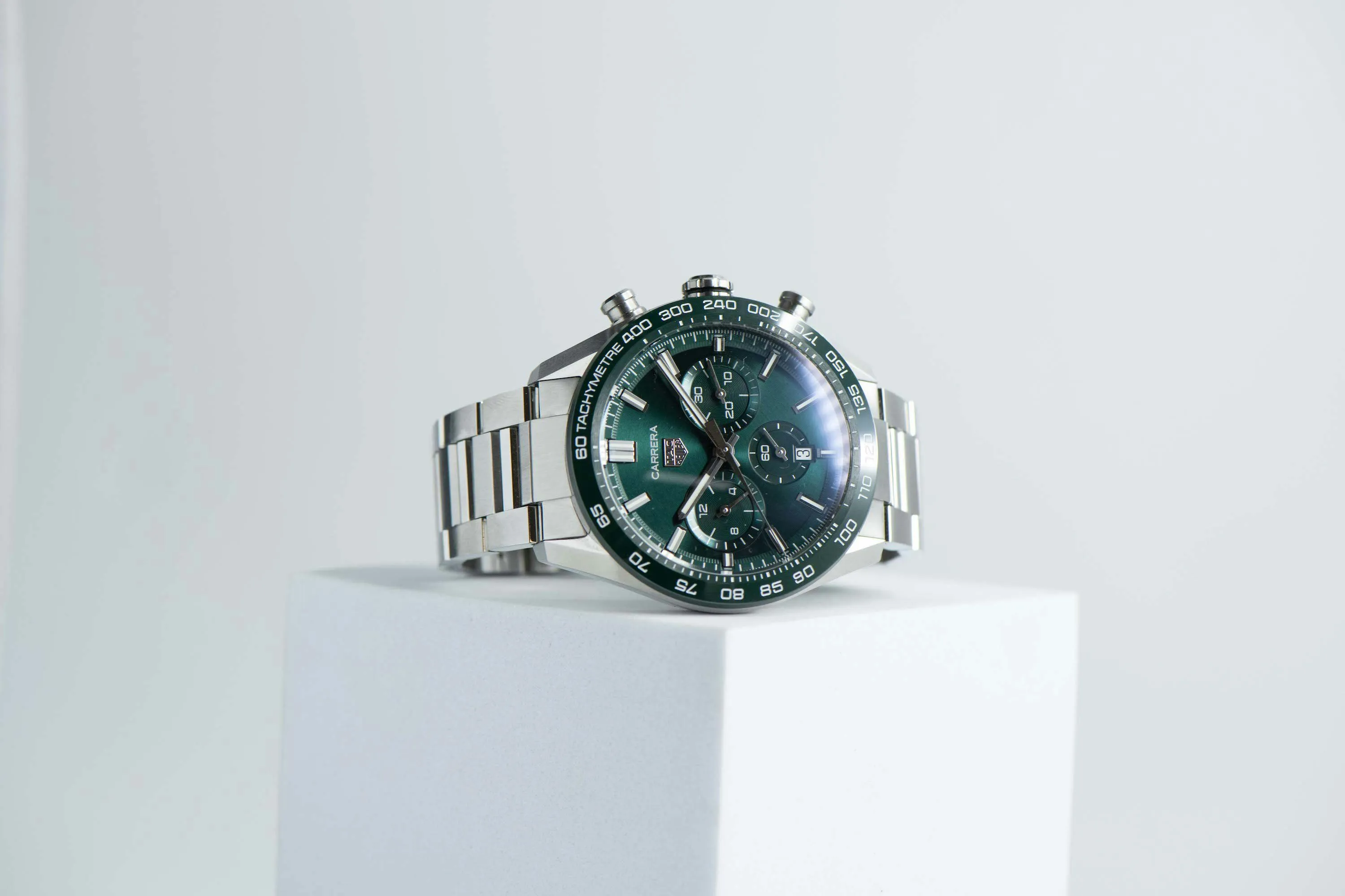 TAG Heuer Carrera CBN2A1N.BA0643 44mm Ceramic and Stainless steel Green 1