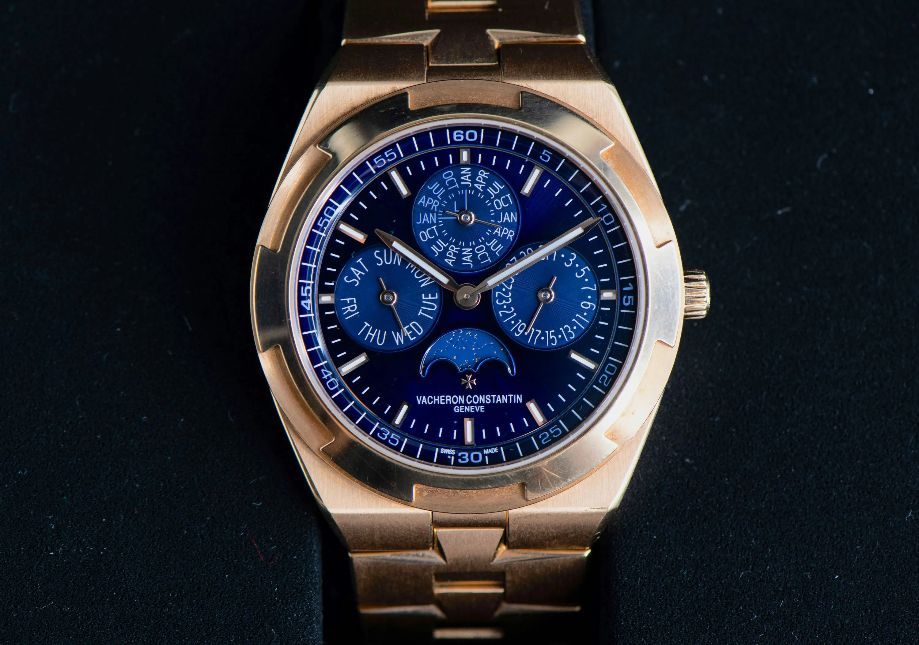 Vacheron Constantin Overseas 4300V/120R-B509 41.5mm Rose gold Blue