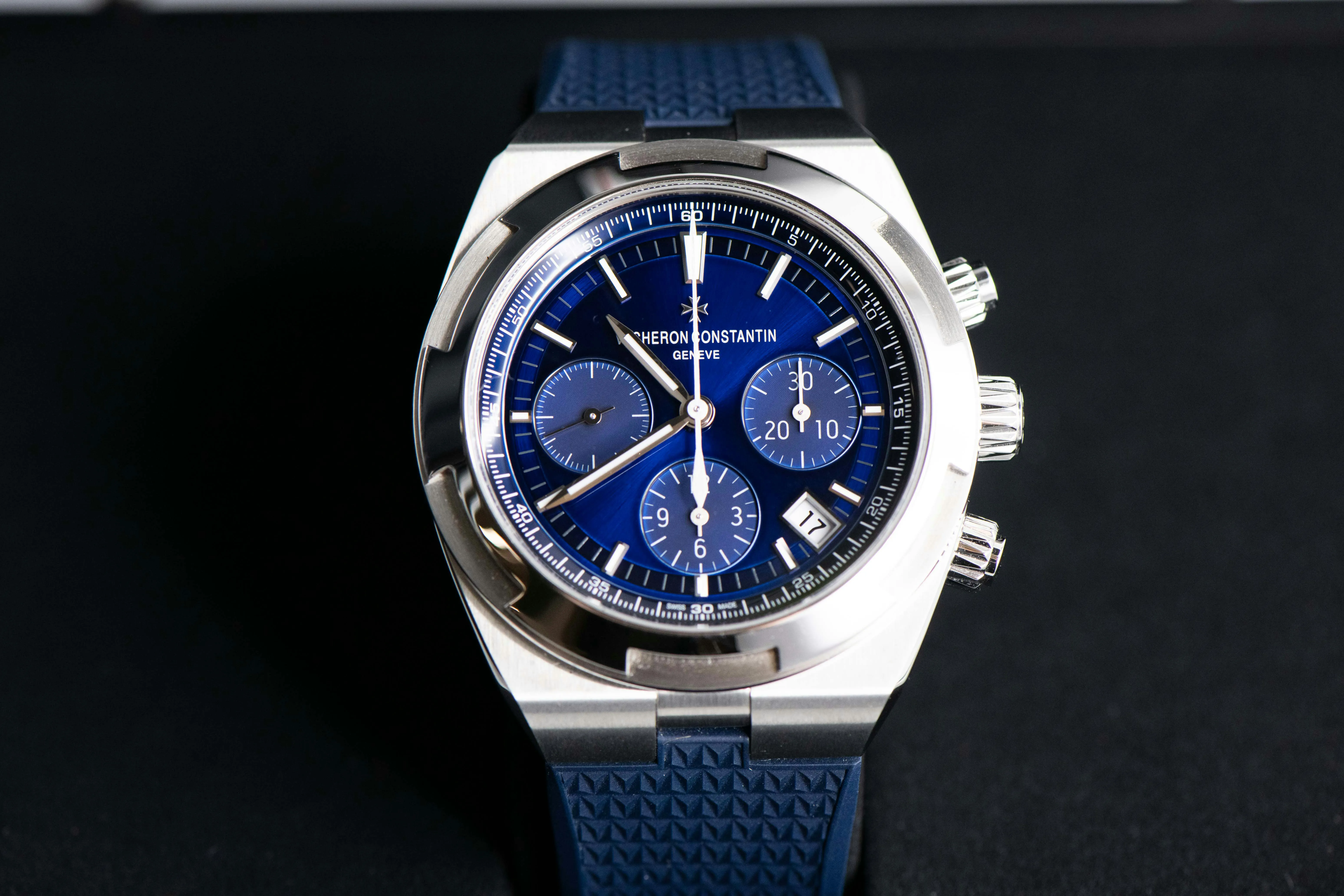 Vacheron Constantin Overseas Chronograph 5500V/110A-B148 42.5mm Stainless steel Blue 3