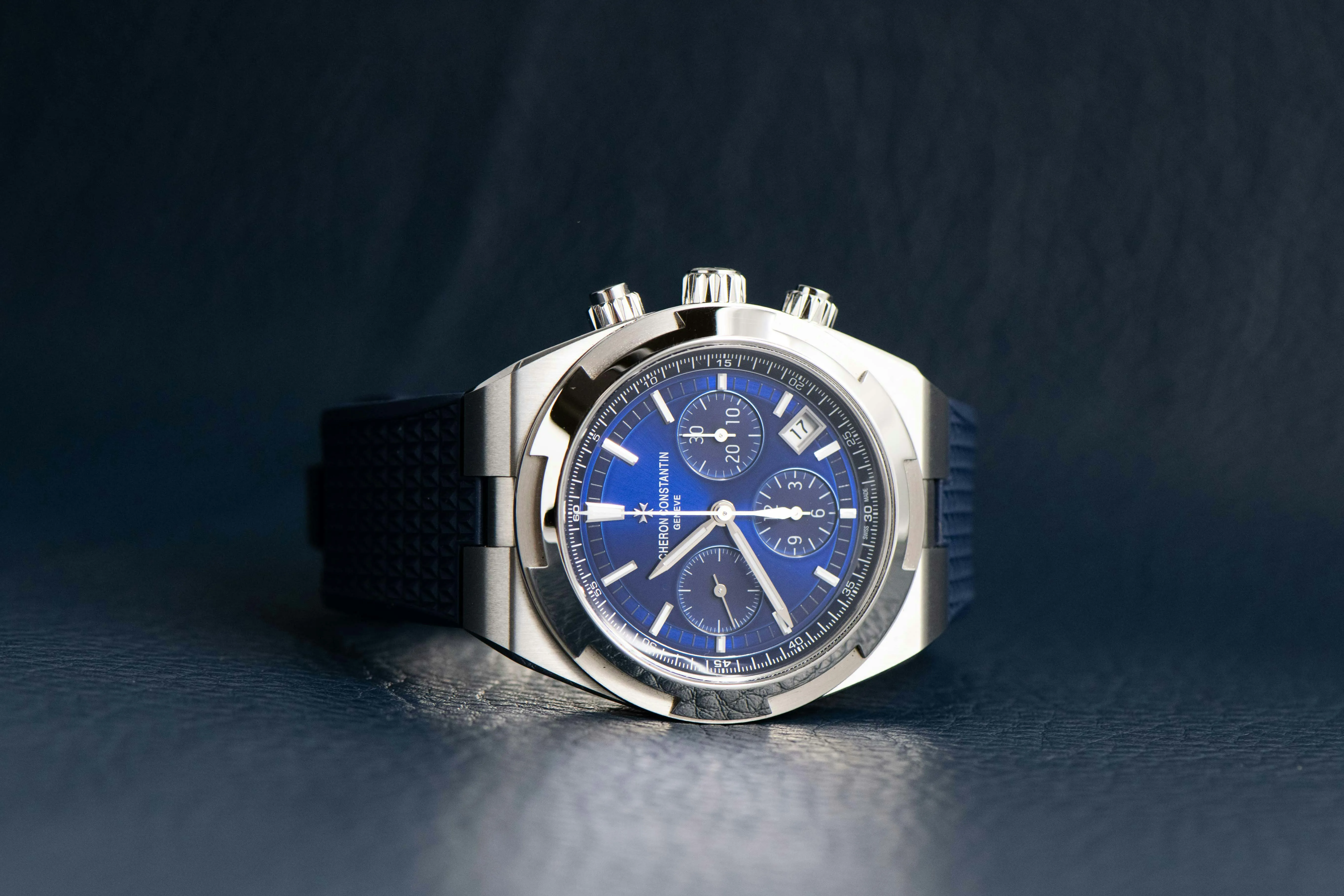 Vacheron Constantin Overseas Chronograph 5500V/110A-B148 42.5mm Stainless steel Blue 6