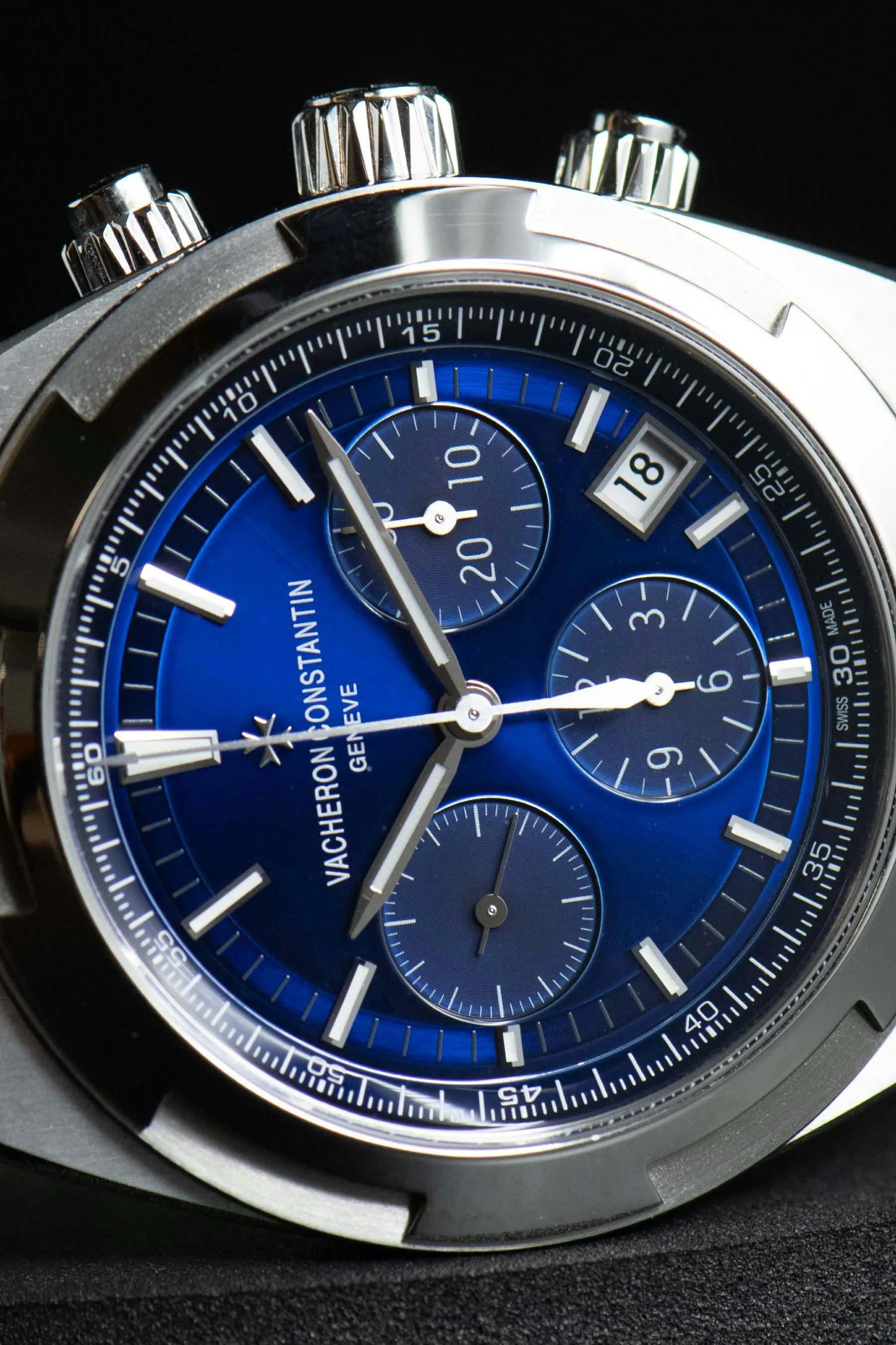 Vacheron Constantin Overseas Chronograph 5500V/110A-B148 42.5mm Stainless steel Blue 15