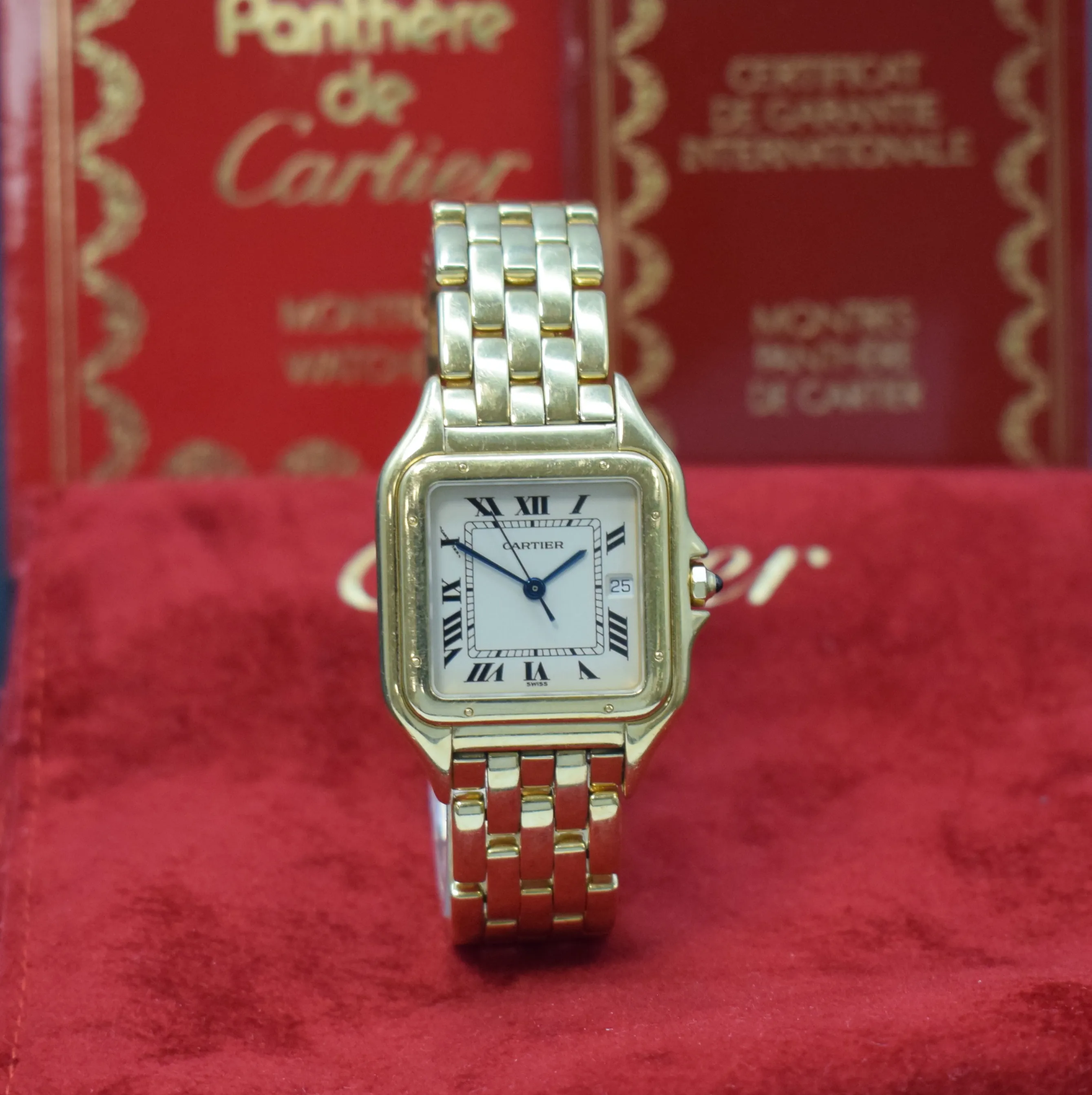 Cartier Panthère 29mm Yellow gold Silver