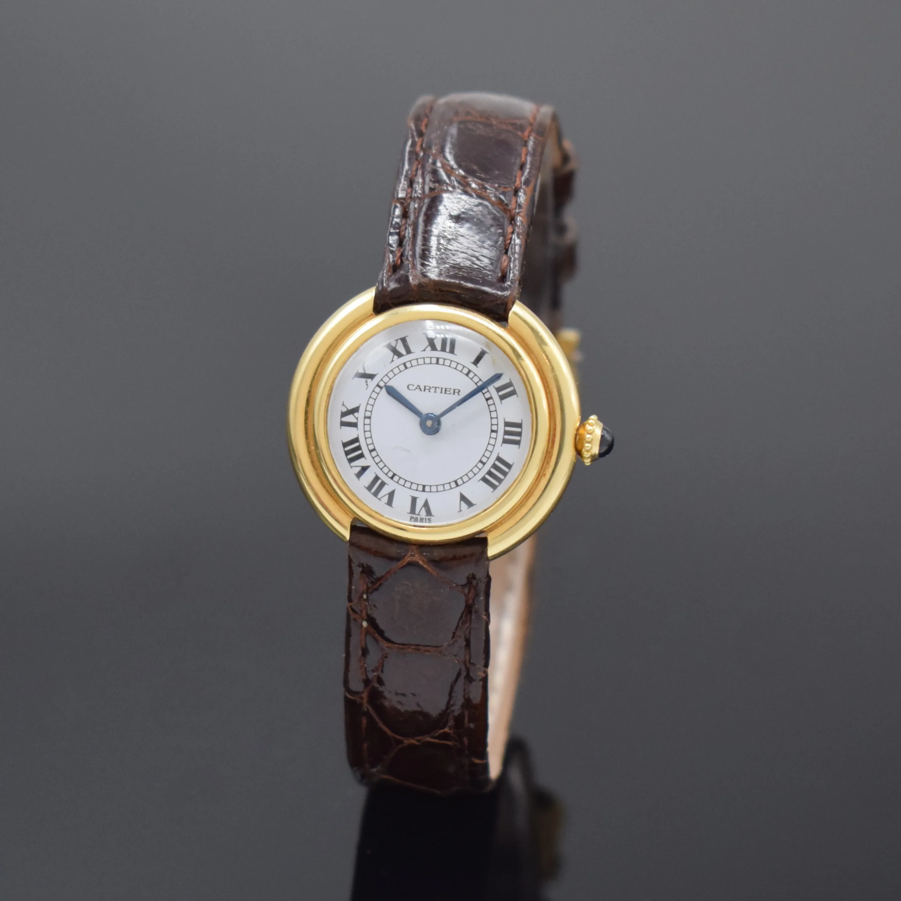 Cartier Paris 26mm Yellow gold White