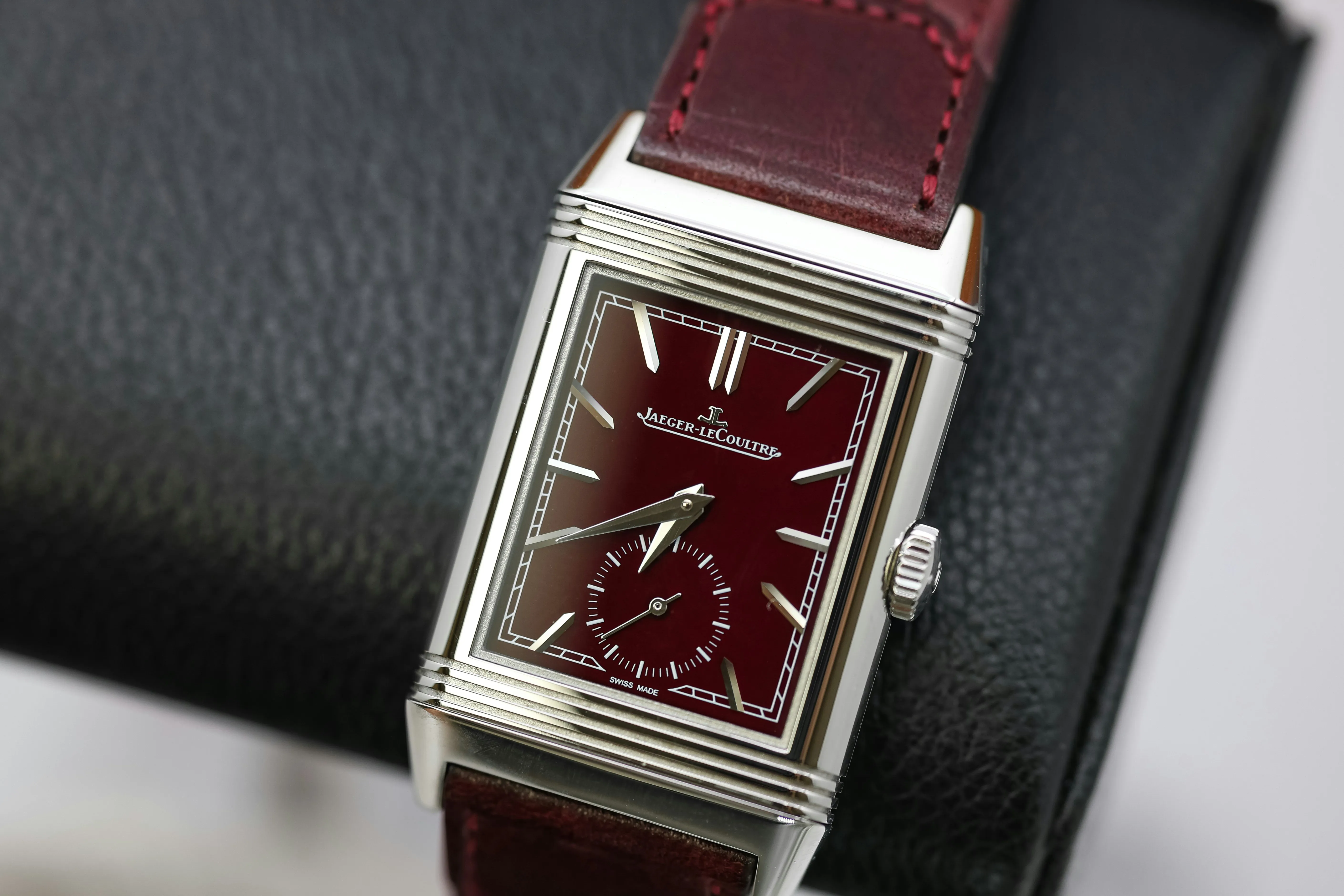 Jaeger-LeCoultre Reverso Tribute Small Seconds Q397846J 45.6mm Stainless steel Red 9