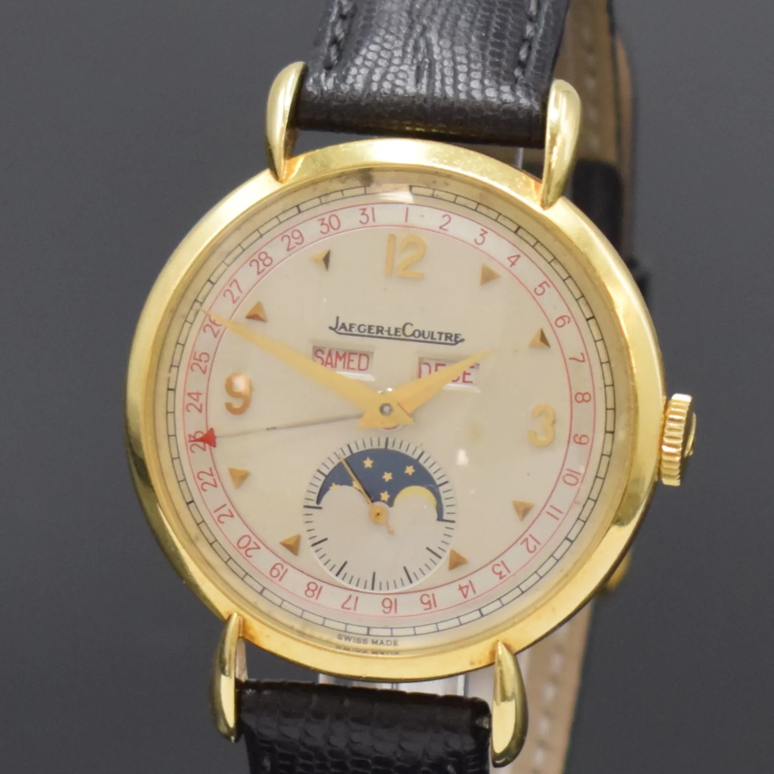 Jaeger-LeCoultre Triple Calendar 141.008.1 36mm Yellow gold Silver 1