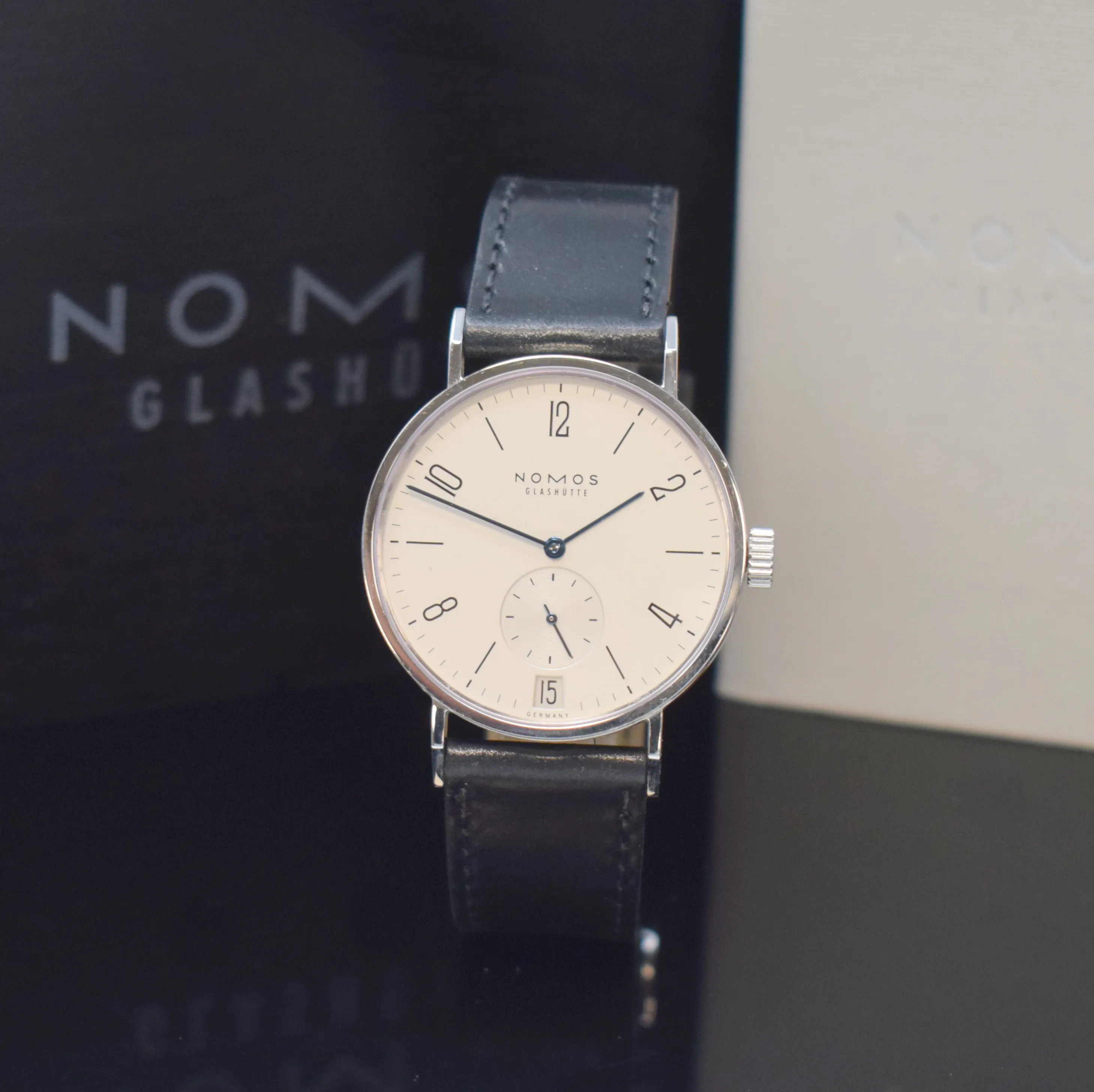 NOMOS 602