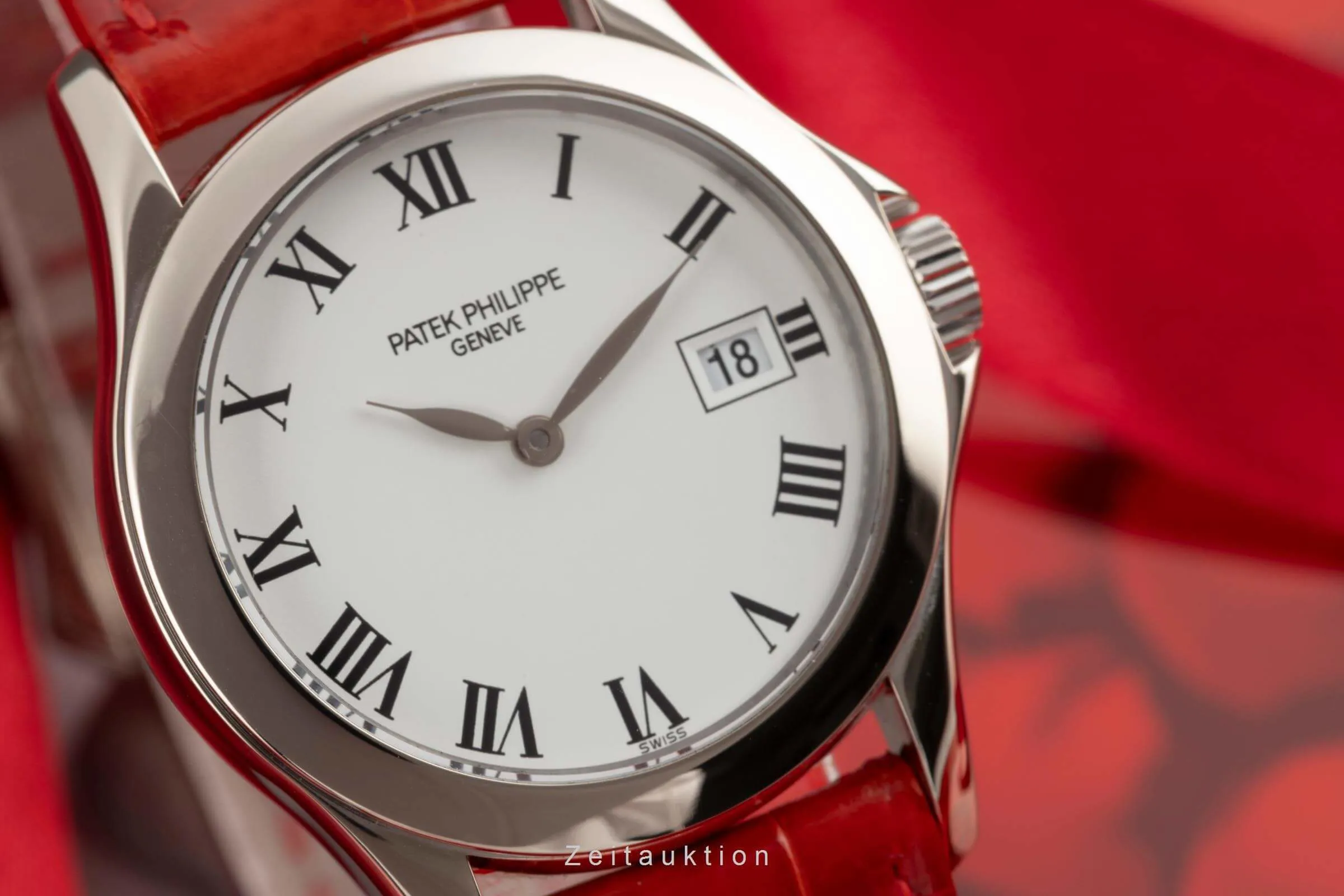 Patek Philippe Calatrava 27.5mm White gold White 9