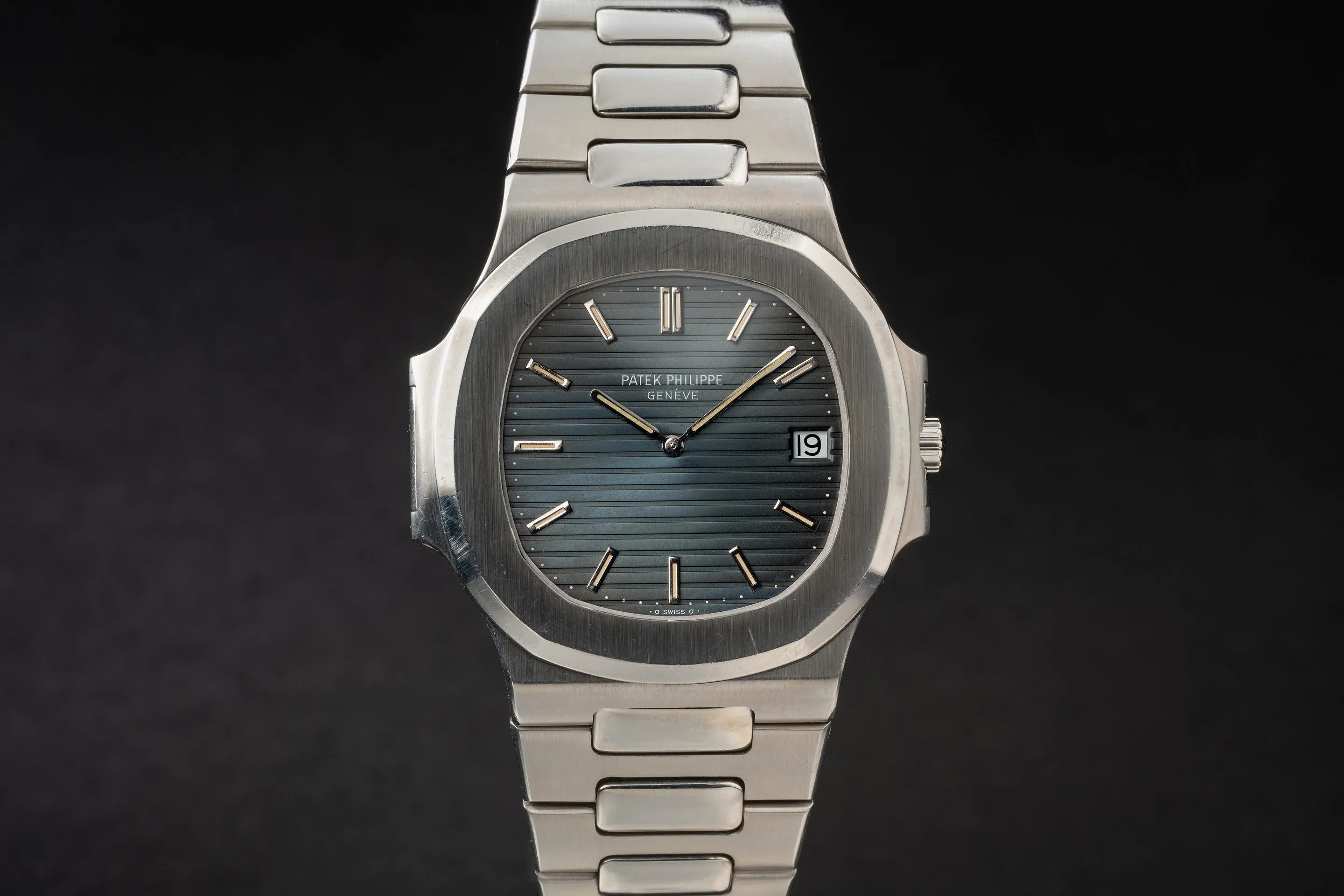 Patek Philippe Nautilus 3700 42mm Blue