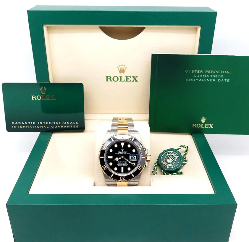 Rolex Submariner 126613LN-0002 41mm Yellow gold and Oystersteel Black 6