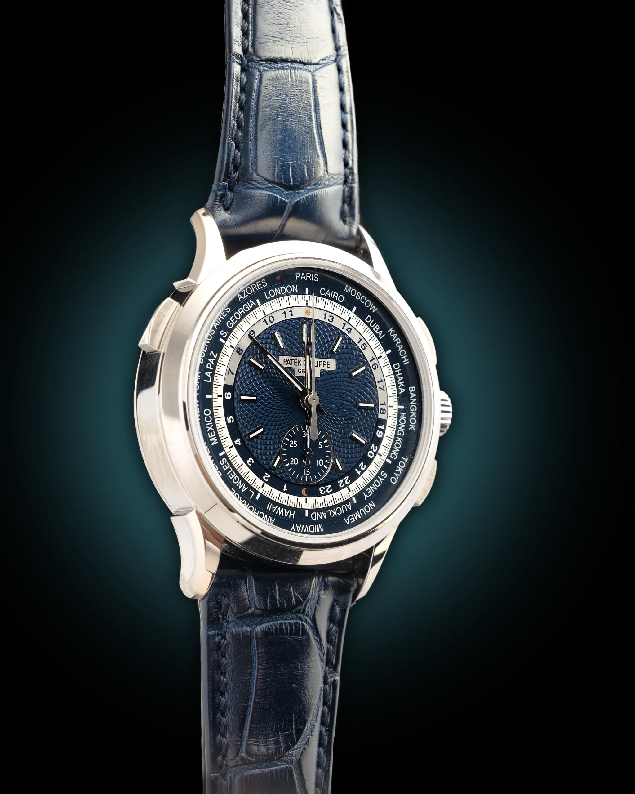 Patek Philippe World Time Chronograph 5930G-001 39.5mm Oro bianco Blue 3