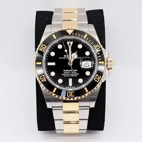 Rolex Submariner 126613LN 41mm Yellow gold and Stainless steel Black 10