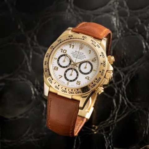 Rolex Daytona 16518 40mm Yellow gold White