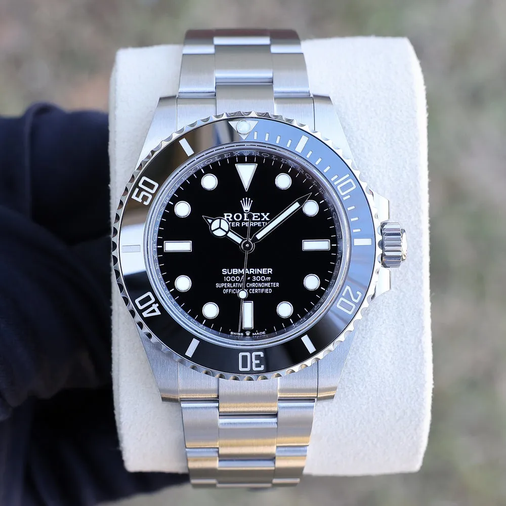 Rolex Submariner 124060-0001 41mm Oystersteel Black 16