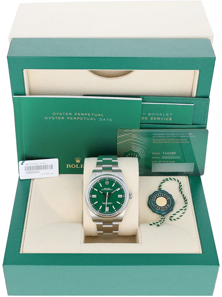 Rolex Oyster Perpetual 124300-0005 41mm Oystersteel Green 1