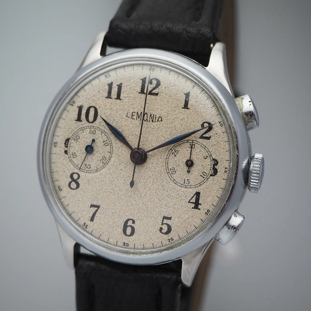 Lemania Chronograph 36.5mm Messing verchromt