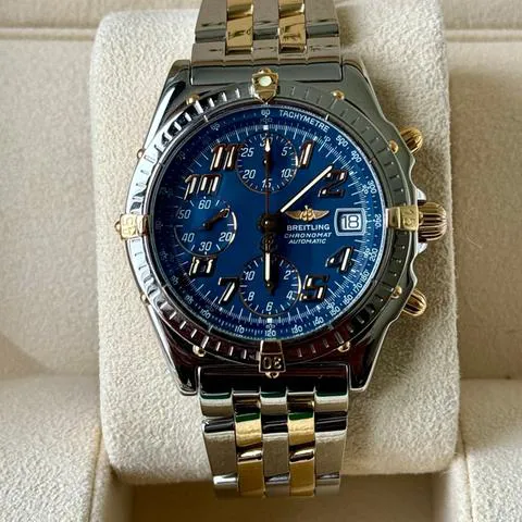 Breitling Chronomat B13050.1 39mm Yellow gold and stainless steel Blue 5