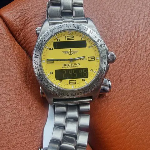 Breitling Emergency E56121.1 43mm Titanium Yellow 9