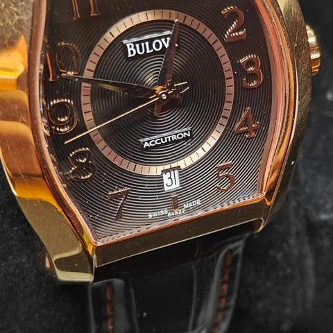 Bulova Accutron 64B22 39mm Rose gold Black 2