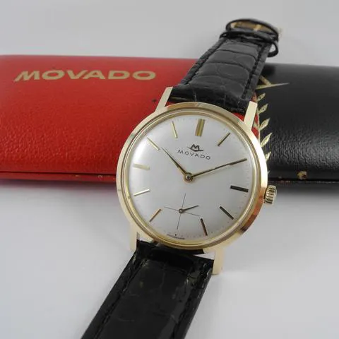 Movado 34mm Yellow gold Silver