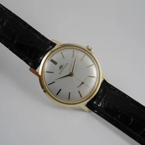 Movado 34mm Yellow gold Silver 10