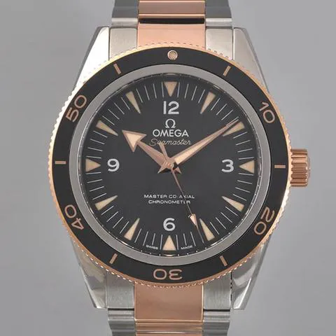 Omega Seamaster 300 233.20.41.21.01.001 41mm Yellow gold and stainless steel Black 2