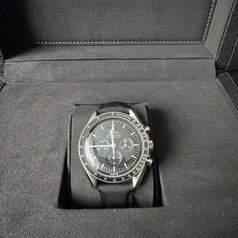Omega Speedmaster Moon watch 310.32.42.50.01.001 42mm Stainless steel Black