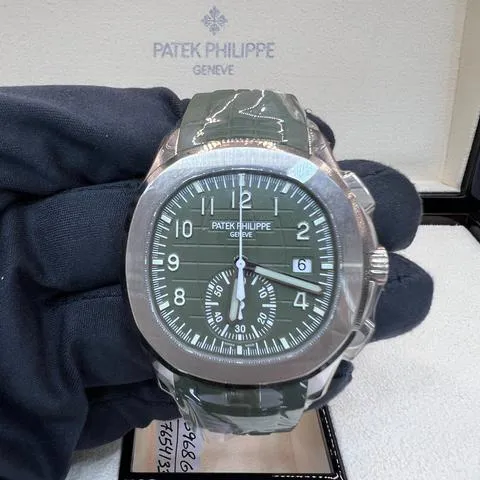 Patek Philippe Aquanaut 5968G-010 42mm White gold Green