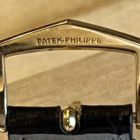 Patek Philippe Calatrava 5107J-001 37mm Yellow gold Silver 10