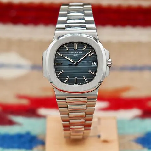 Patek Philippe Nautilus 5711/1A-001 40mm Stainless steel Blue