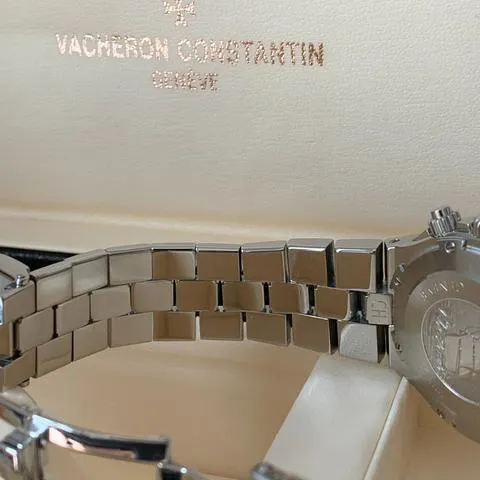 Vacheron Constantin Overseas Chronograph 49140 40mm Stainless steel Silver 12