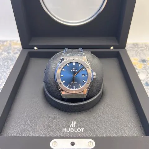 Hublot Classic Fusion Blue 542.NX.7170.LR 42mm Titanium Blue