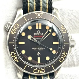 Omega Seamaster Diver 300M 210.92.42.20.01.001 | Titanium