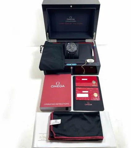 Omega Speedmaster Moon watch 311.92.44.30.01.001 nullmm Ceramic Black 2